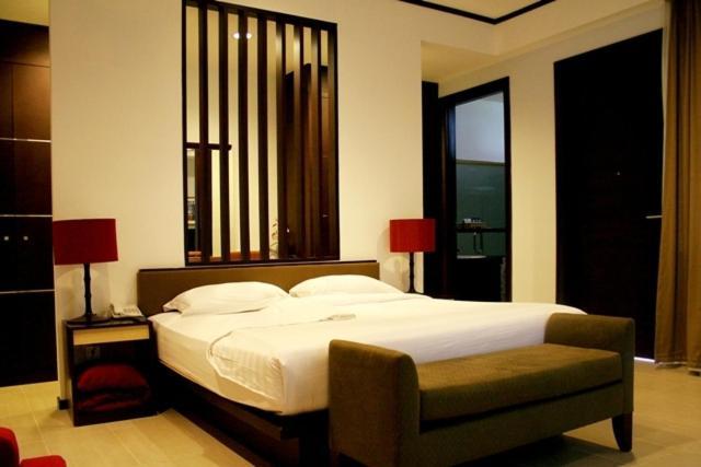 Rumah Nenek Hotel And Restaurant Padang  Phòng bức ảnh