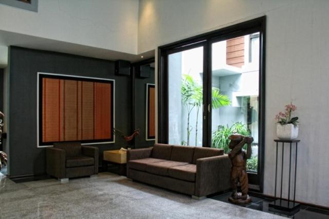 Rumah Nenek Hotel And Restaurant Padang  Ngoại thất bức ảnh